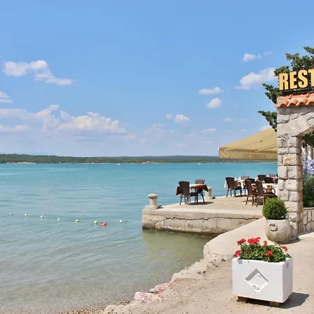 Apartament Beachfront In Malinska-insel Krk 54413 Malinska
