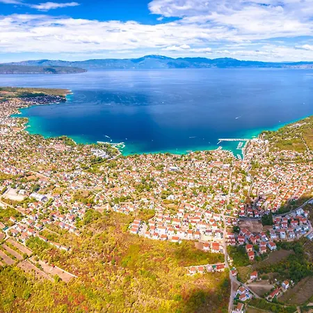 Beachfront In Malinska-insel Krk 54413 *