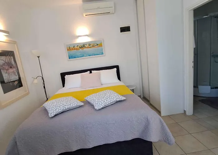 Apartman Beachfront In Malinska-insel Krk 54413 Malinska