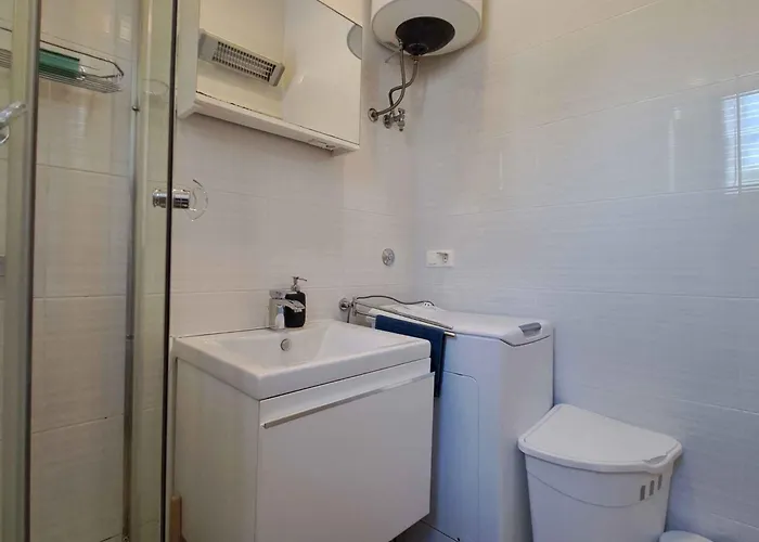 Beachfront In Malinska-insel Krk 54413 Malinska