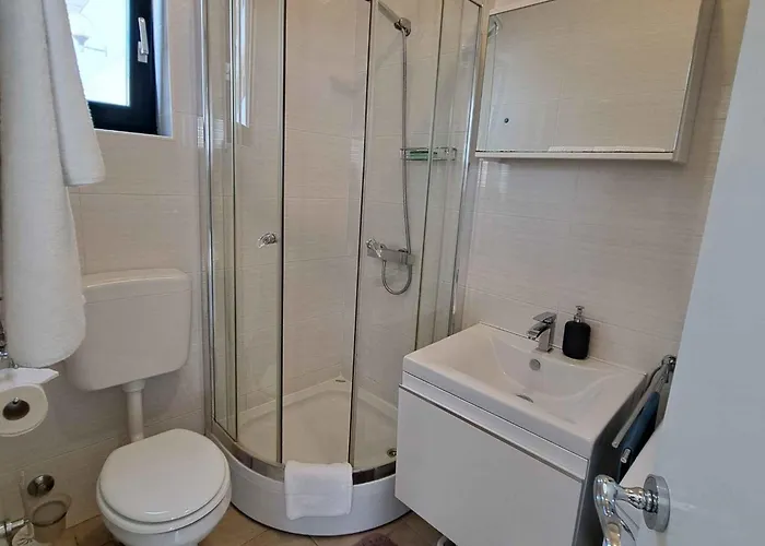 Beachfront In Malinska-insel Krk 54413 * Malinska